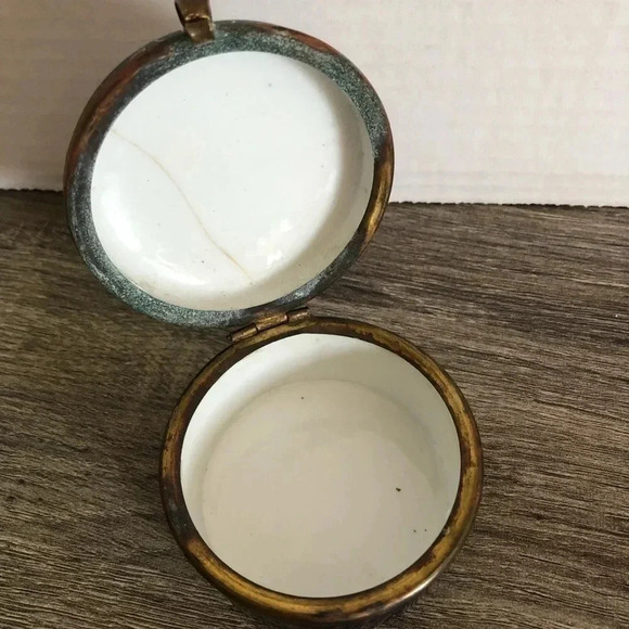 Vtg Porcelain Trinket Box - Picture 4 of 10
